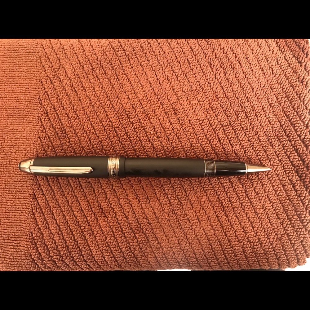 Mont Blanc Meisterstuck Rollerball Pen.